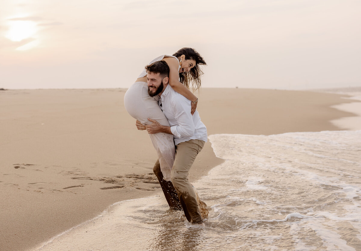 sandy-hook-nj-couple-photoshoot