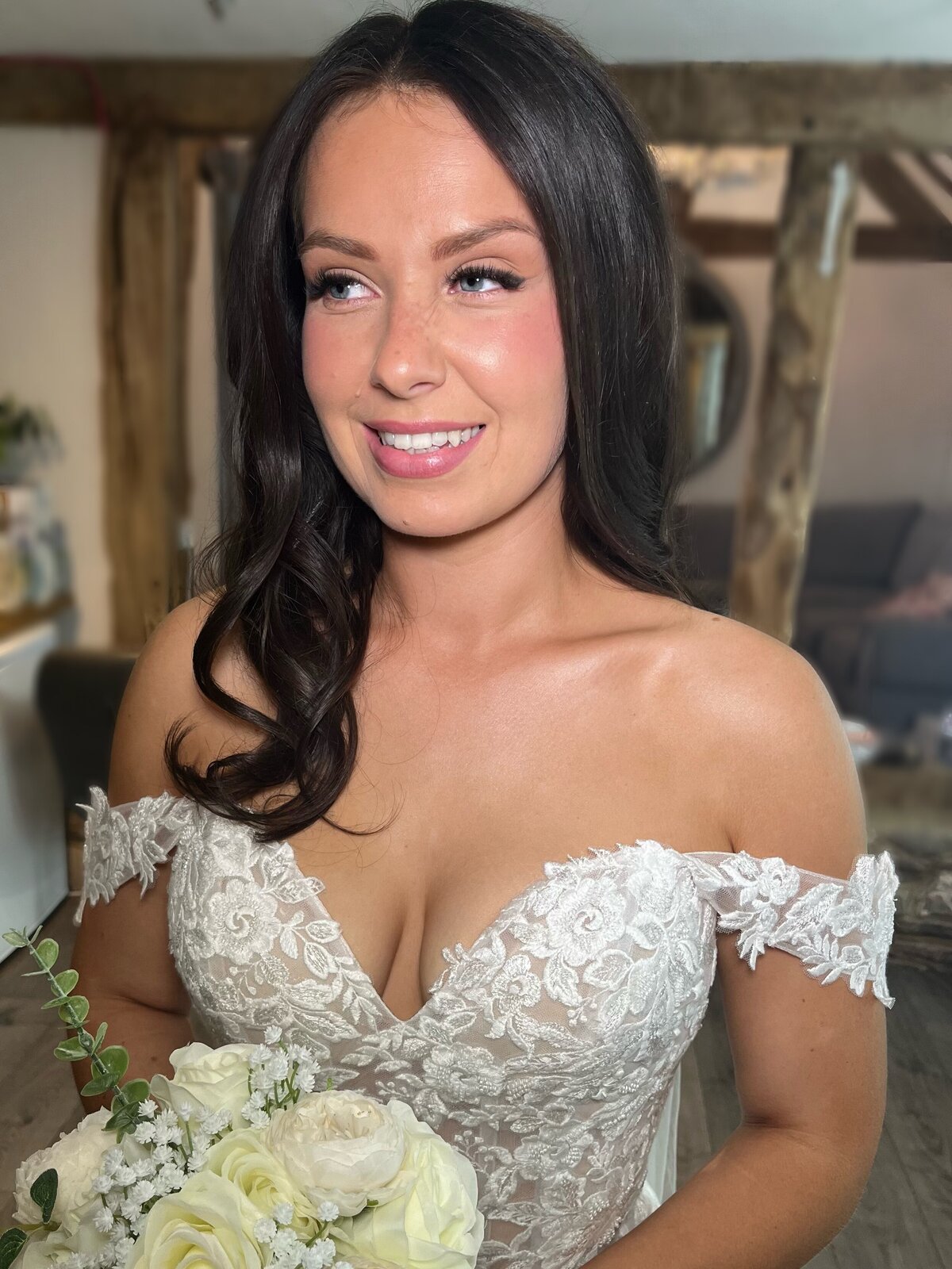Facetune_22-07-2024-16-13-59