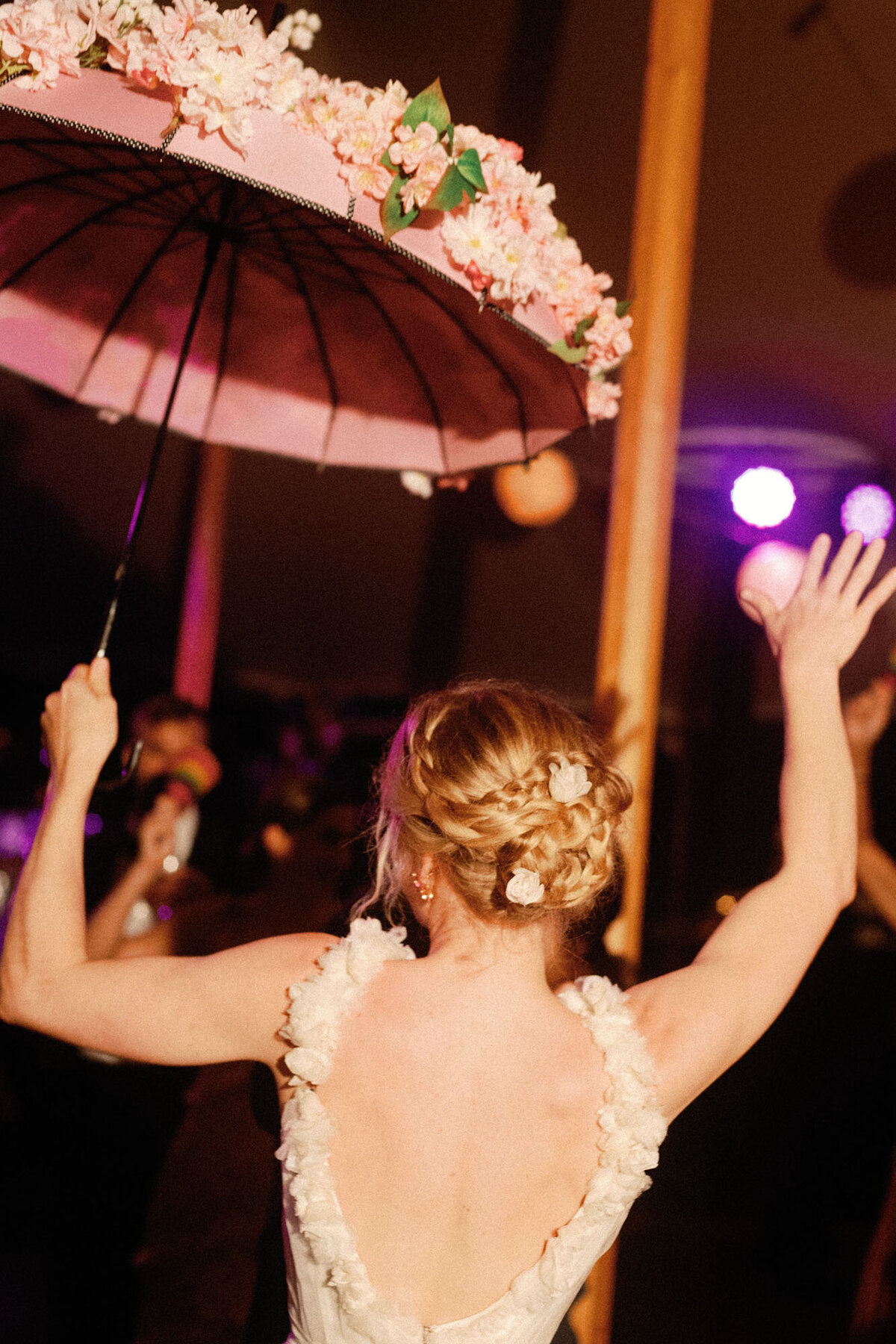 Newport-Wedding-Private-Home-0040