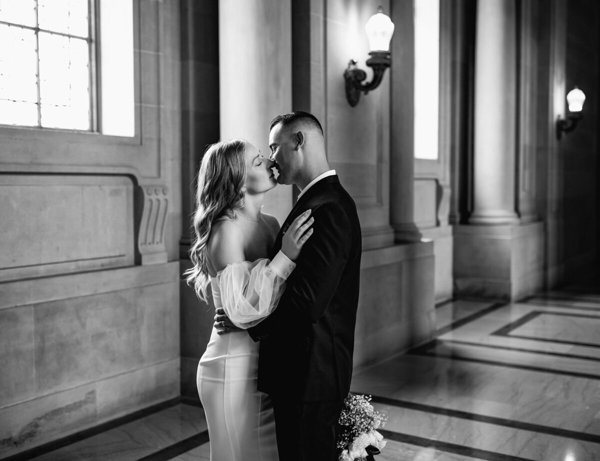 04212022_Lisa+JakeElopement_SanFranciscoCA_AnjaJensenPhotography-39