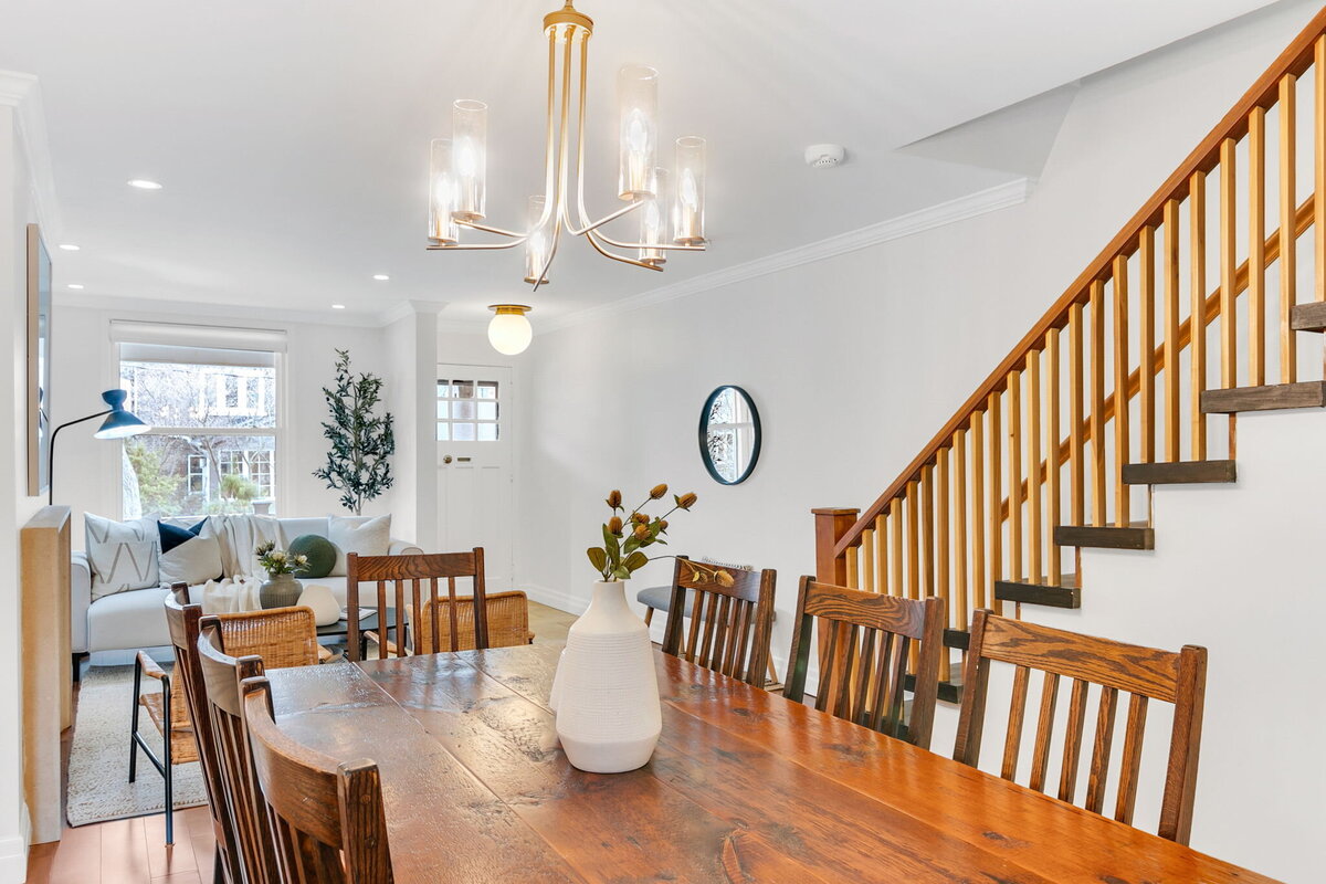 18-web-or-mls-12_004_Dining Room