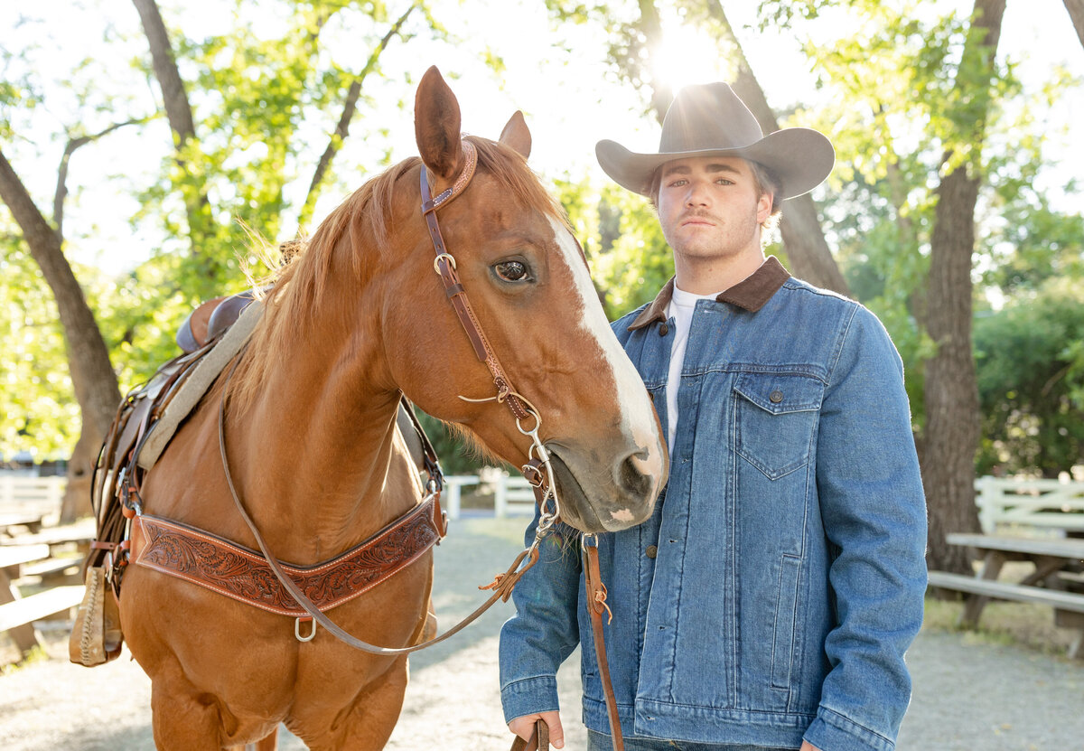 Bradleyveachseniorportraits-7