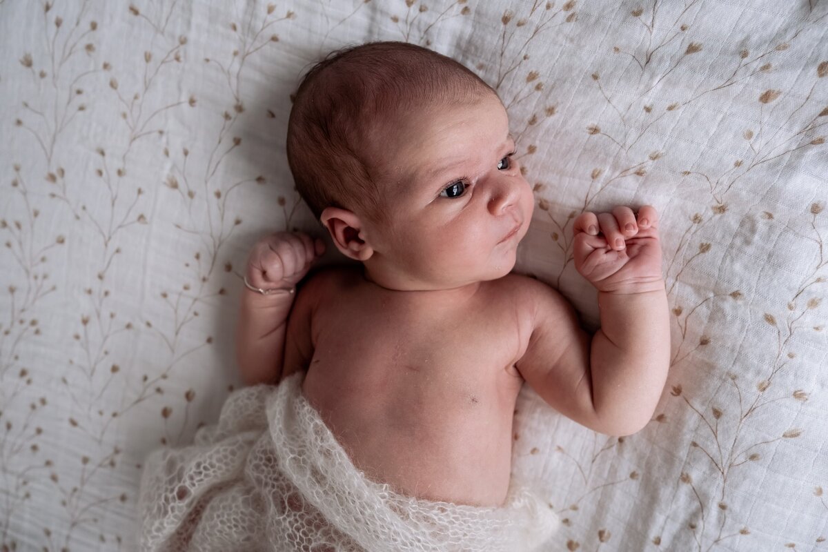 newbornshoot groningen baby naturel