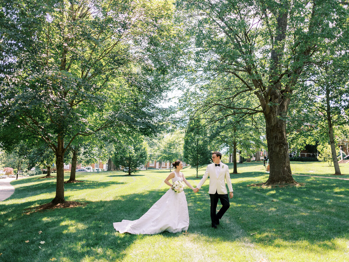 Virginia Big Spring Farm Wedding_Asheville Event Co_17