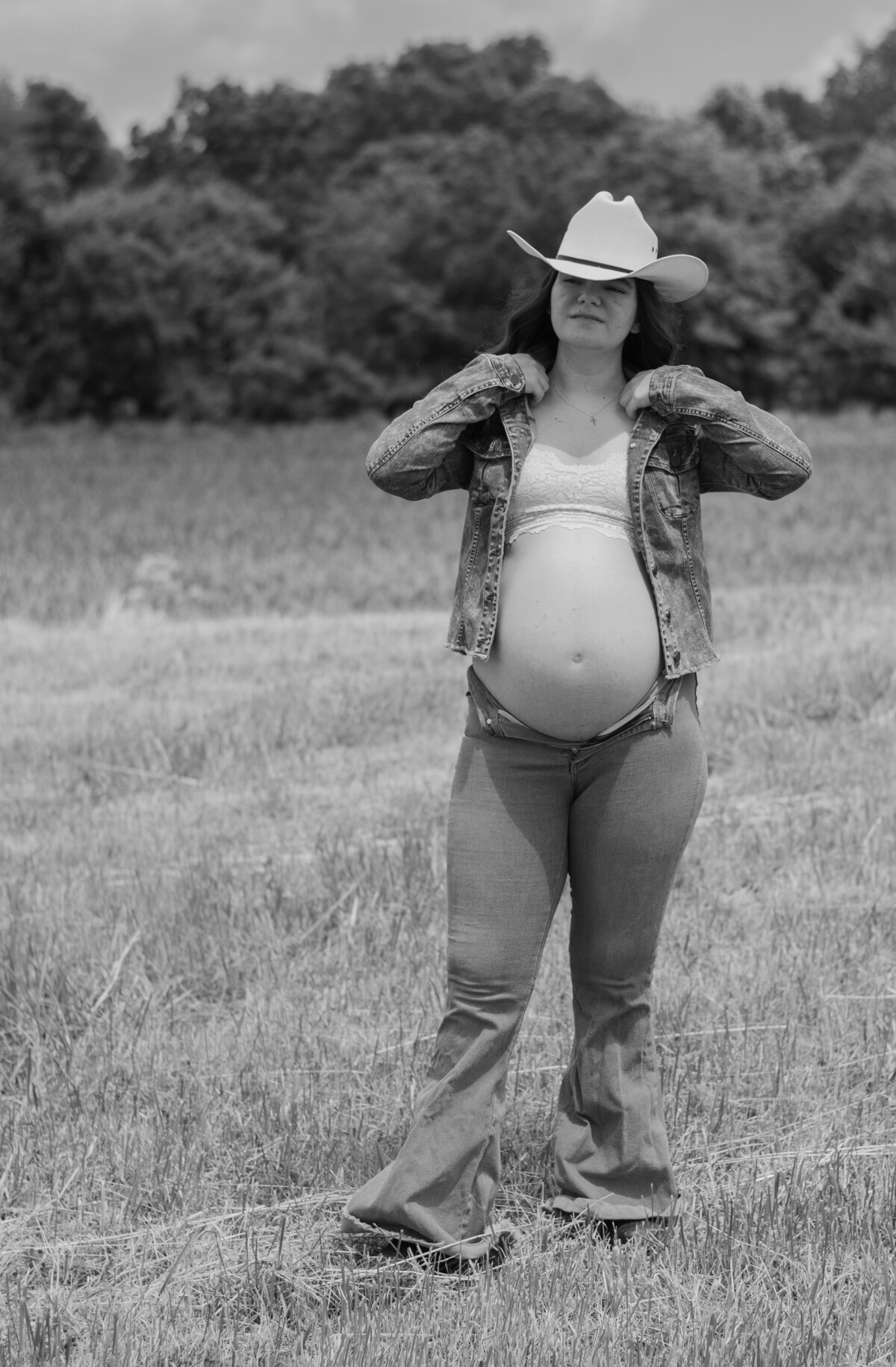 Gabby's Maternity Photos_June 2024_013