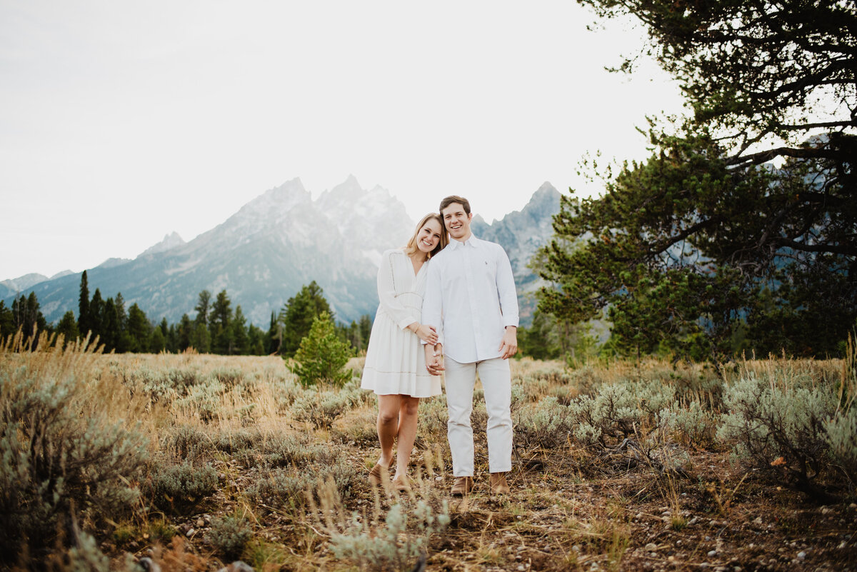 Photographers Jackson Hole capture couple snuggling