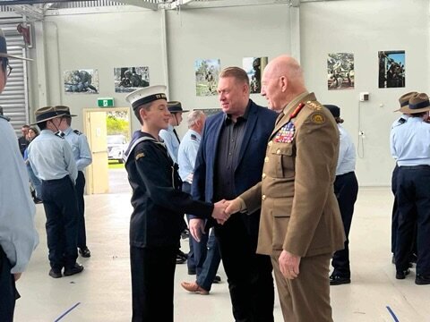 Sir Peter Cosgrove (retired Major General) meets with Warrnambool Navy Cadets