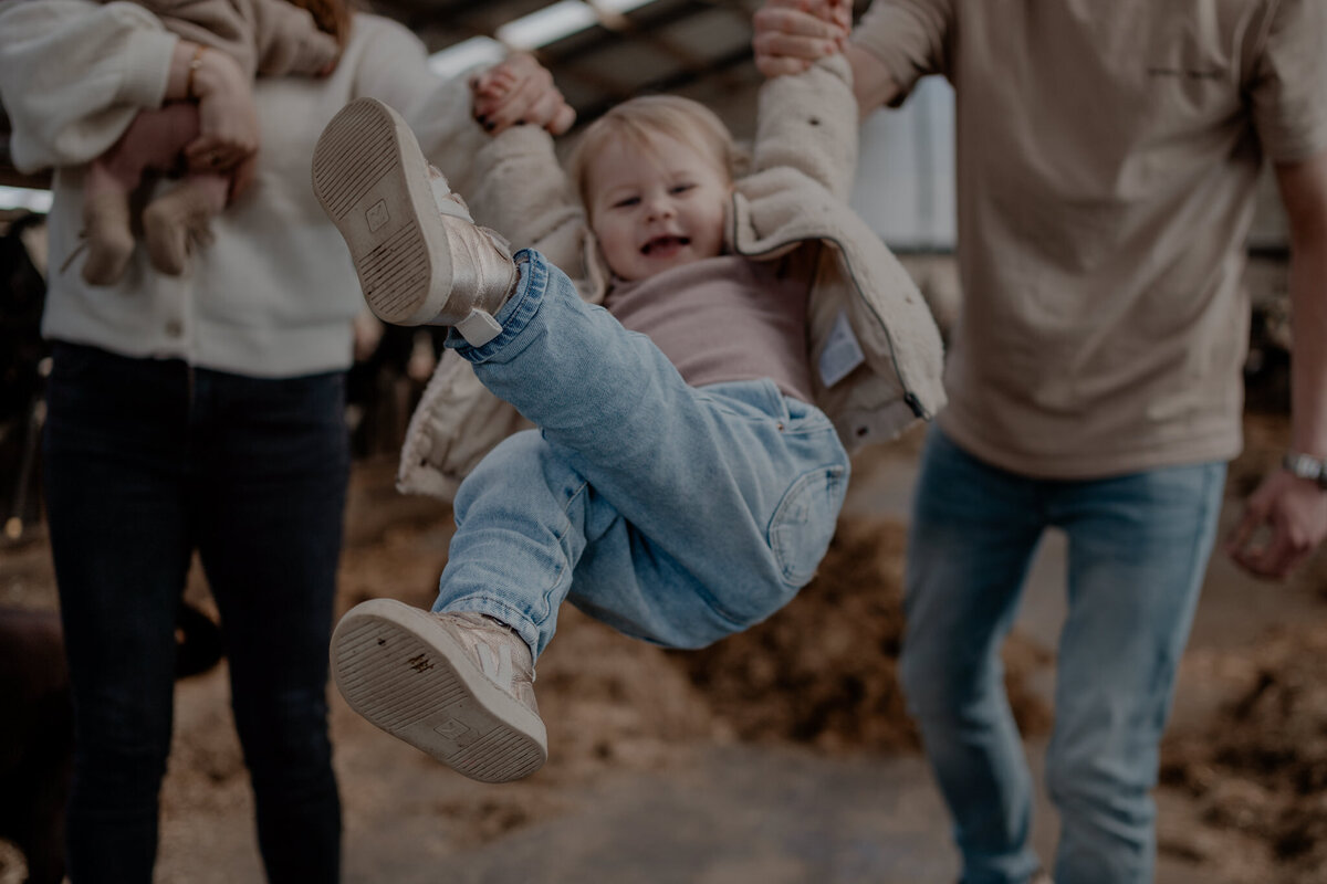Shotsbylise_newbornshoot_lifestyle_fotograafhaps_videografie_gezinshoot53