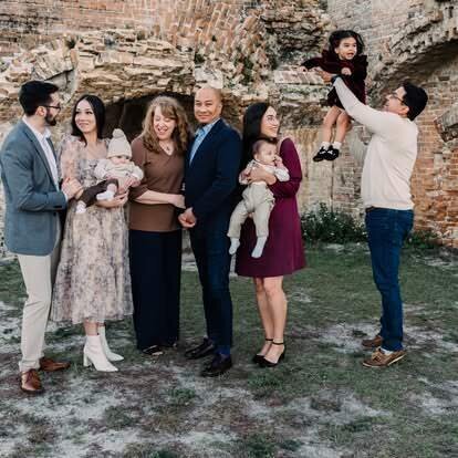 extended family session at Fort Pickens