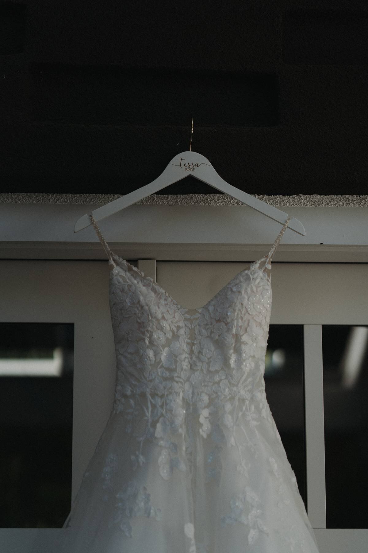 Tessa+GarrettDetails_Getting-Ready-081