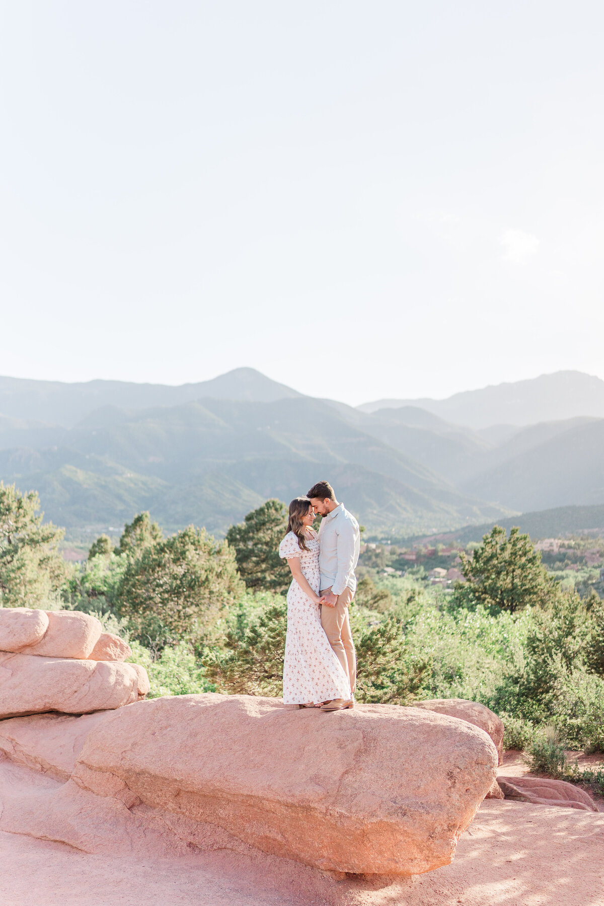 Garden of the Gods Red Rocks Colorado Springs Epic Romantic Engagement Pictures Elena Spraguer Photography 0013