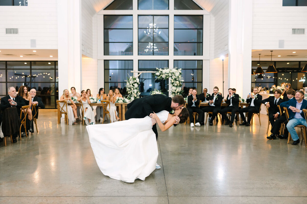Sydney-and-Carsen-Luxury-wedding-in-Dallas-Texas-Bella-Vista-Wedding-Planning-034