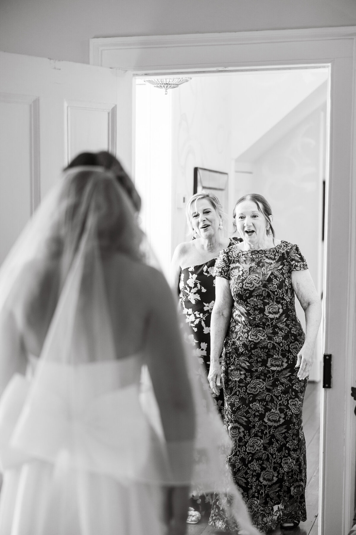 Katie + Brandon  Getting Ready-22
