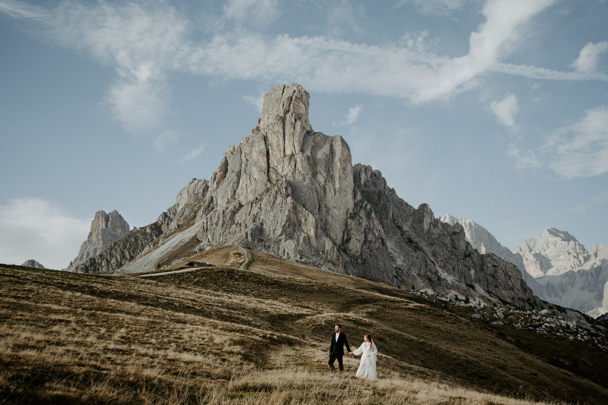 Adventure elopement at the Dolomites in Italy