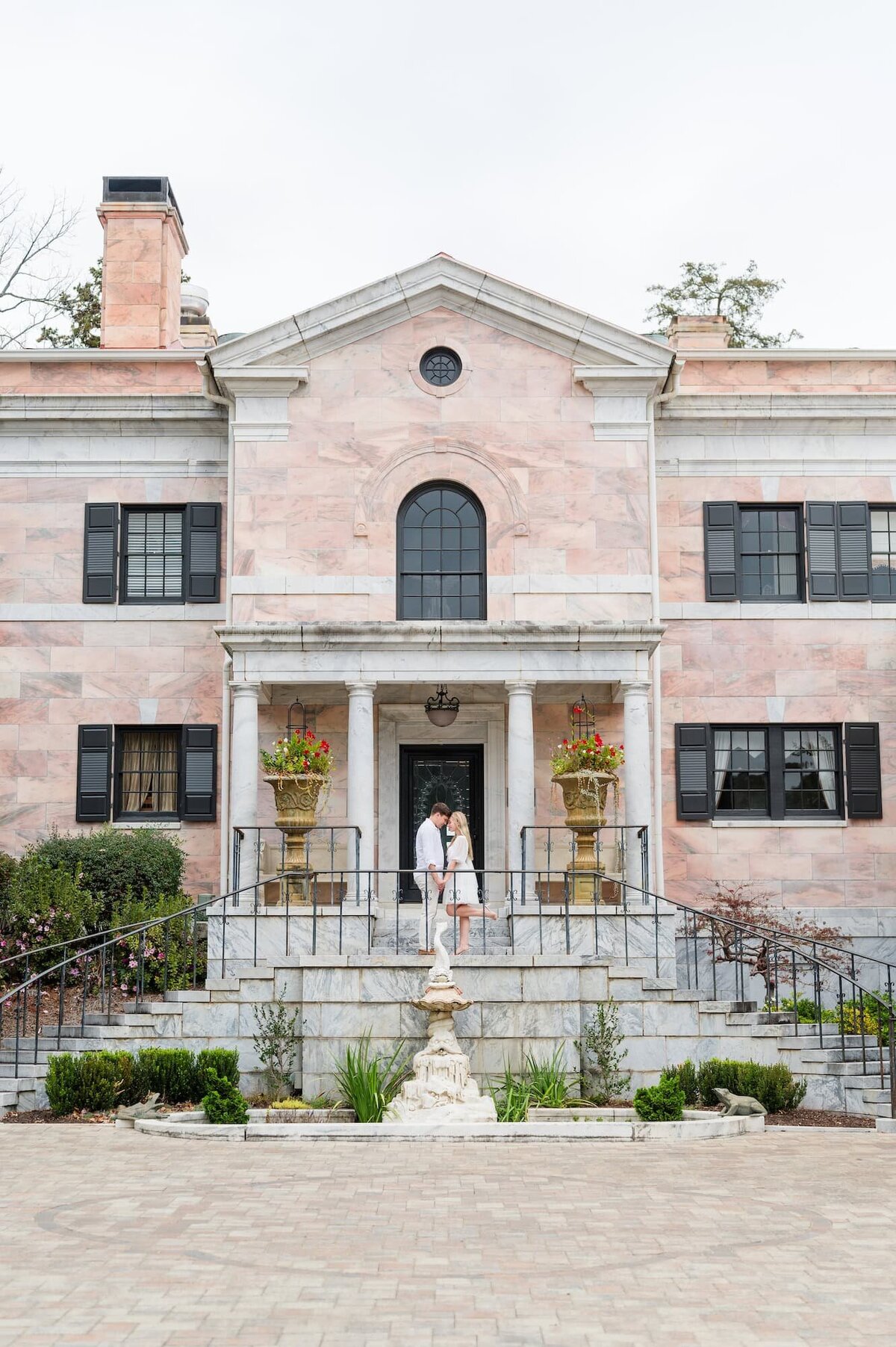 Elli-Row-Photography-Tate-House-Engagement_1737