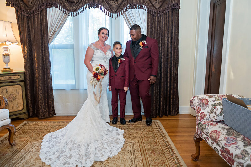 Detroit Wedding Photographer Victoria Wedding Chapel-049
