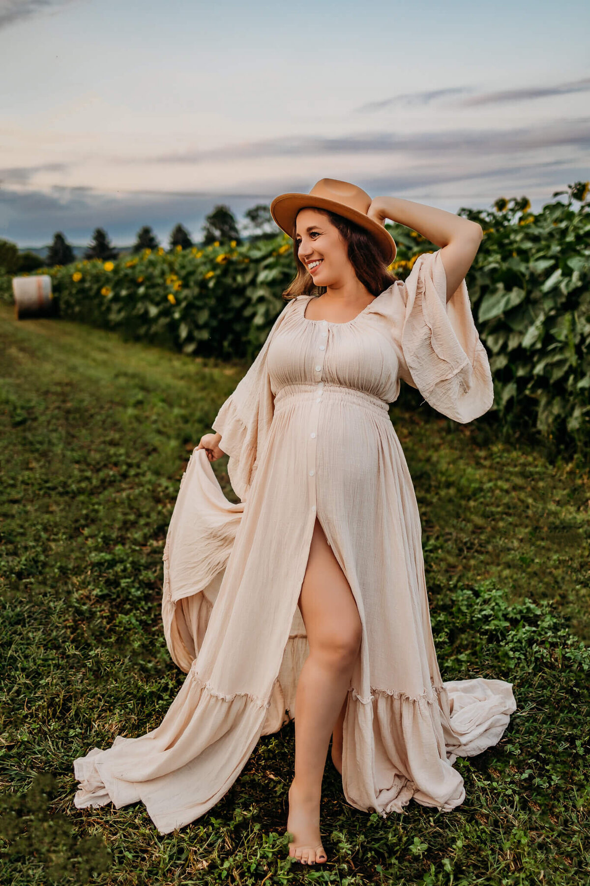 cream dress maternity happy mom Luci Levon Photography