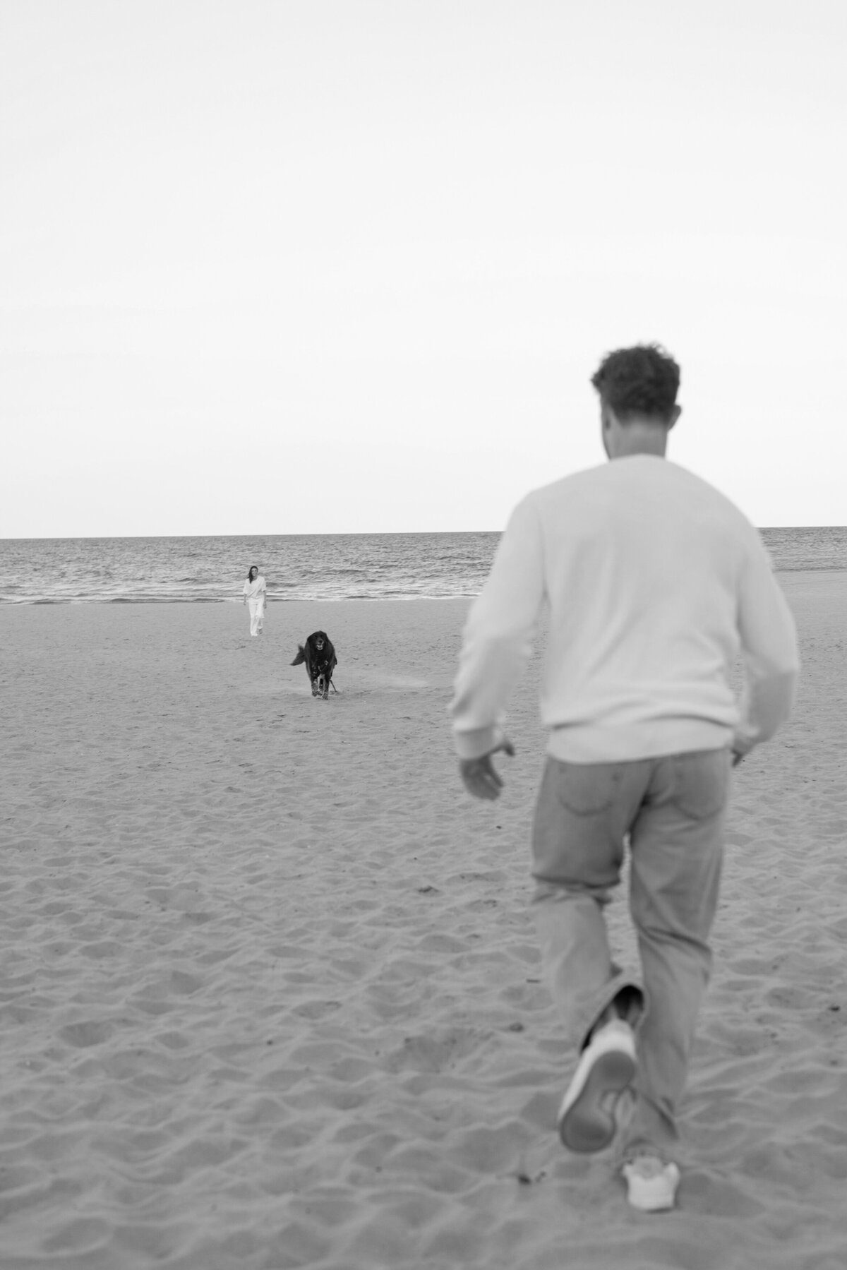 Berlez-Chicago-Wedding-Photographer-Engagement-Session-Northwestern-University-Evanston-Prada-Puppy-Editorial-Candid-Stylist-Beach-52