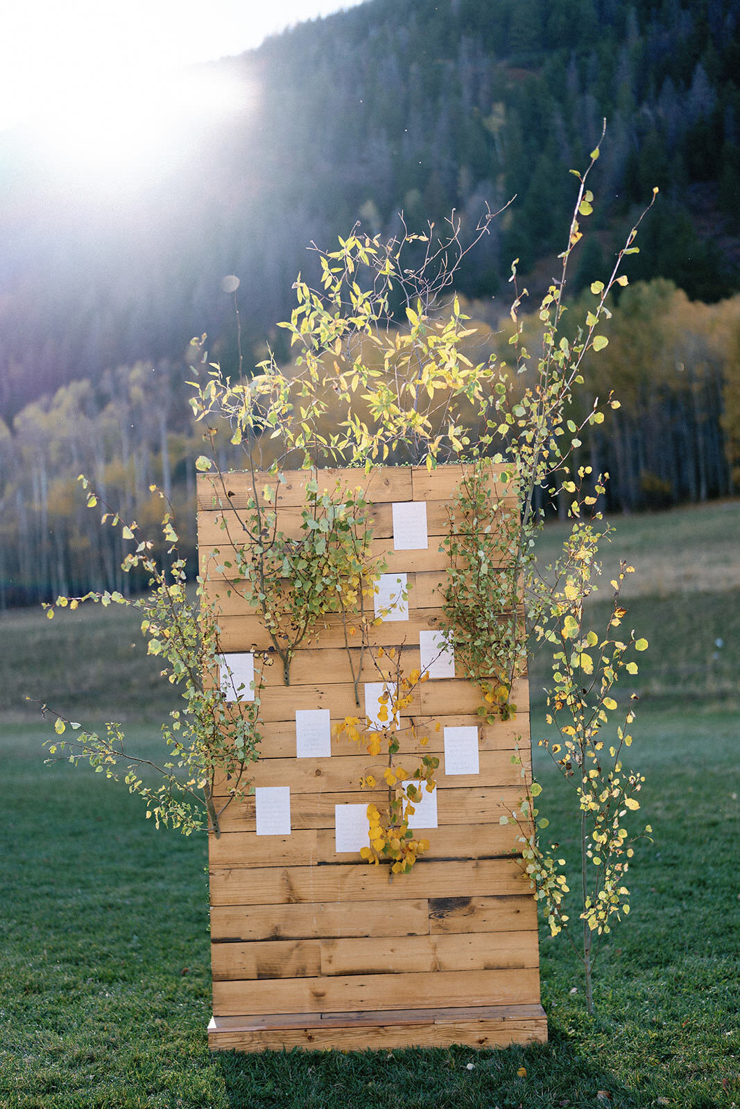 Aspen fall tented wedding at t lazy 7 ranch_RxL-37