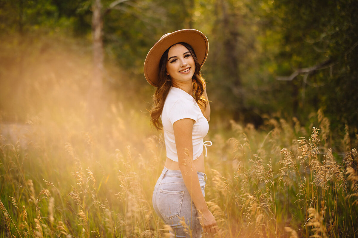 Fort Collins Senior Portraits Photographer Cheyenne Wyoming Colorado Denver Noco Northern Laramie Mountain Portraits Rocky Mountain Liz Osban Photography012
