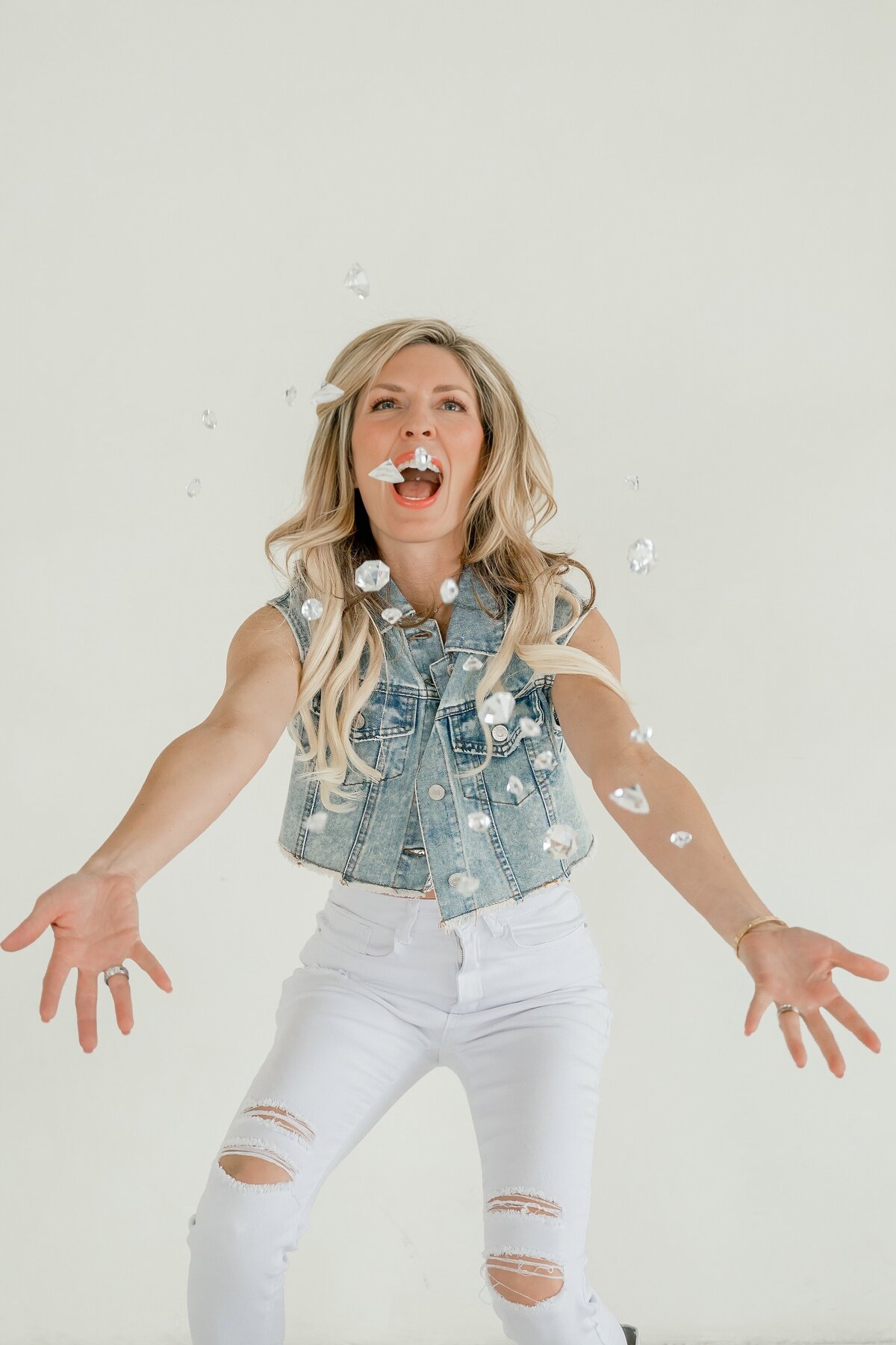 honey girl music singer throwing diamonds into the air 