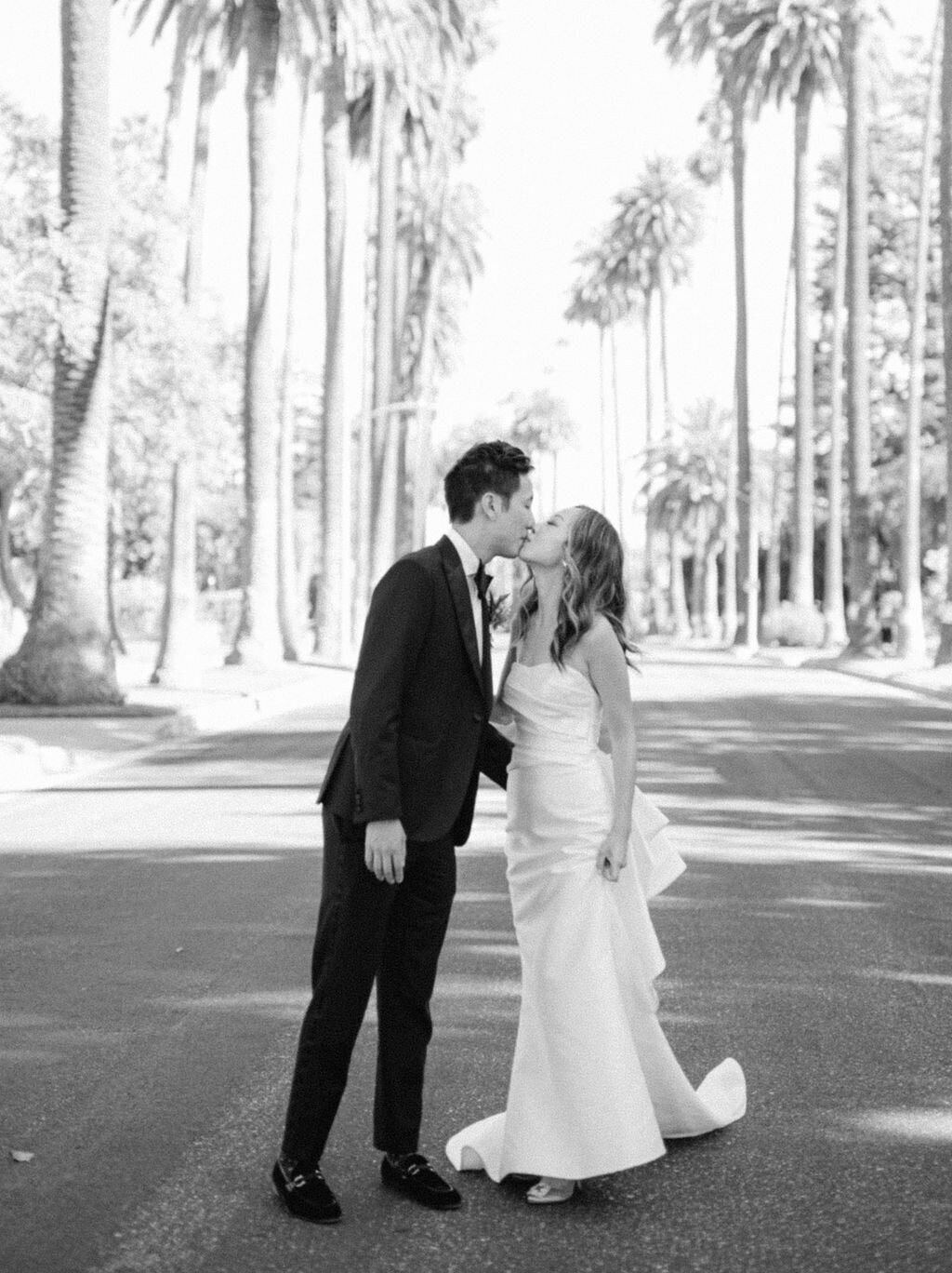 ELVISJENNIFERHOLLYWOODWEDDING-146