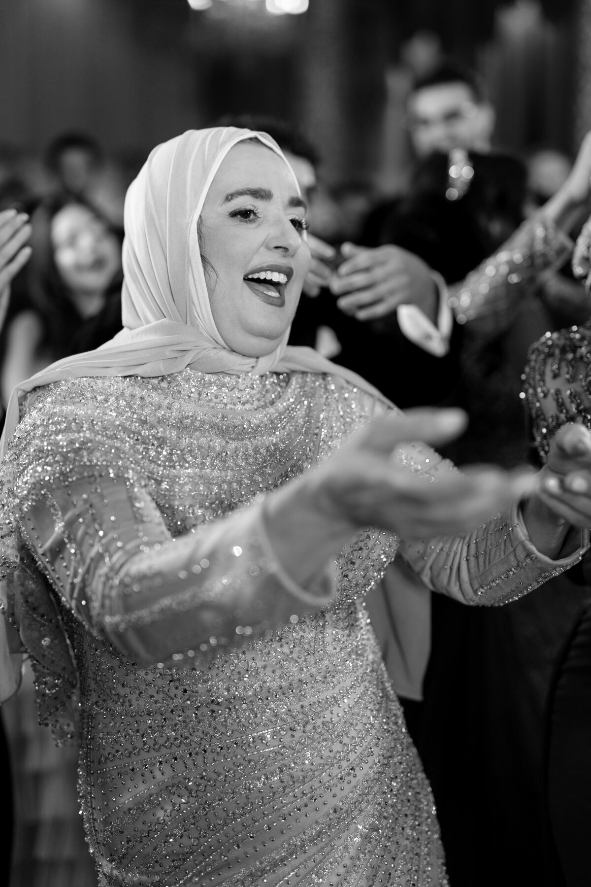 Berlez-Aspen-Avenue-Chicago-Wedding-Photographer-Windy-City-Wedding-Dance-Fulton-West-Event-Christmas-Session-164