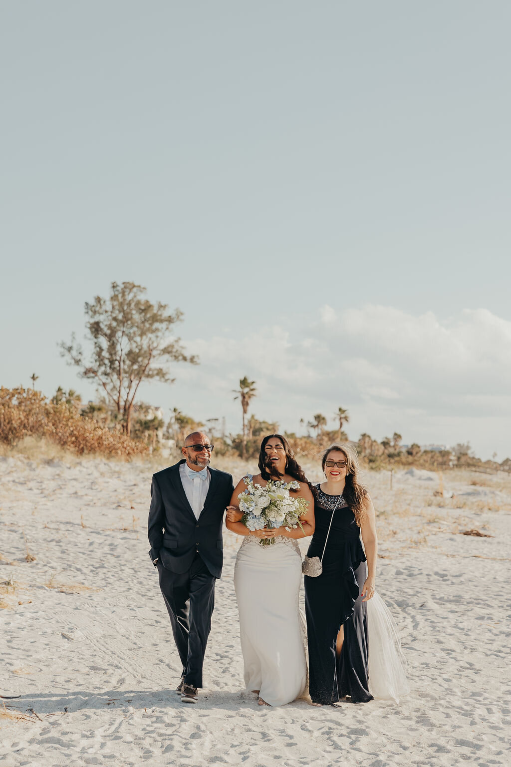 ariel-amir-photo-florida-beach-elopement-pass-a-grille-beach-chantilly-chic-celebrations-2