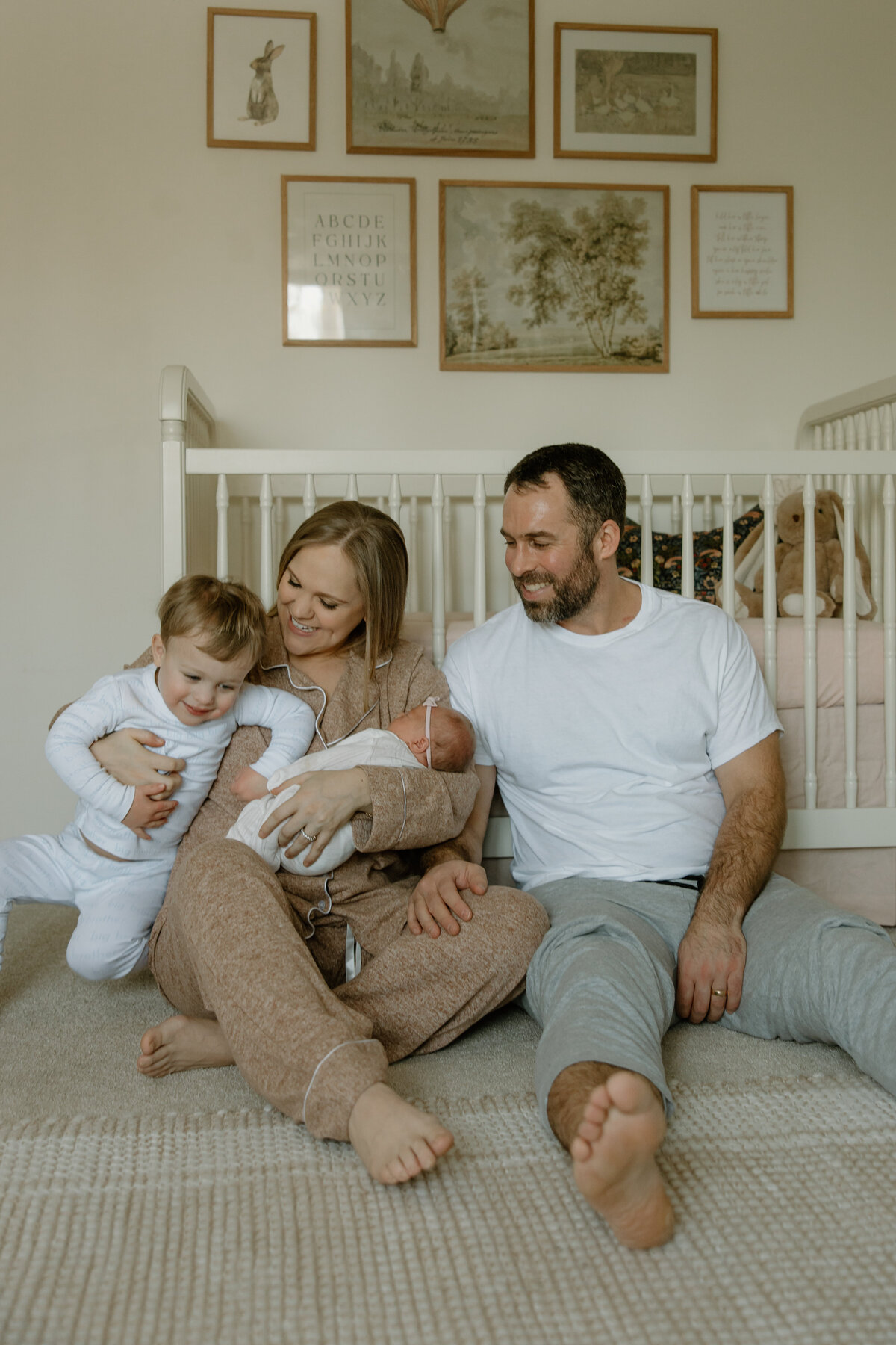 Abigail Anne Photography Storytelling Wedding Photographer in Colorado and Chicago — Family Photo 4