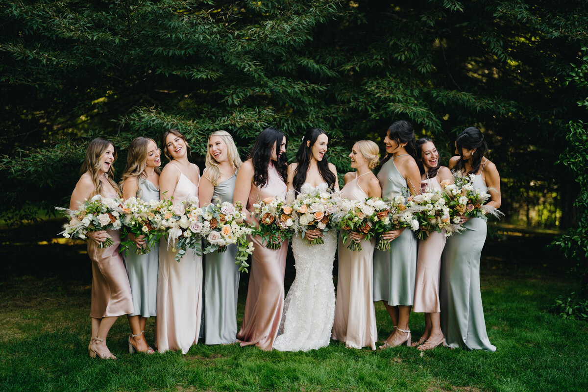 mismatch-bridesmaid-dresses-mayflower-inn-washington-ct-enza-events