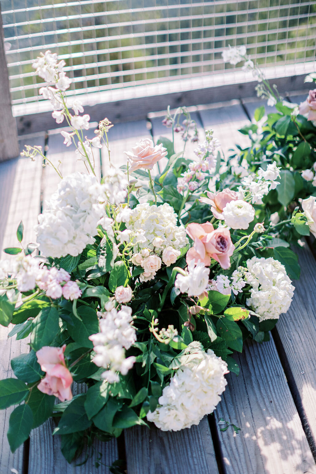 Custom flowers for Sea to Sky Gondola Squamish wedding - Within the Flowers