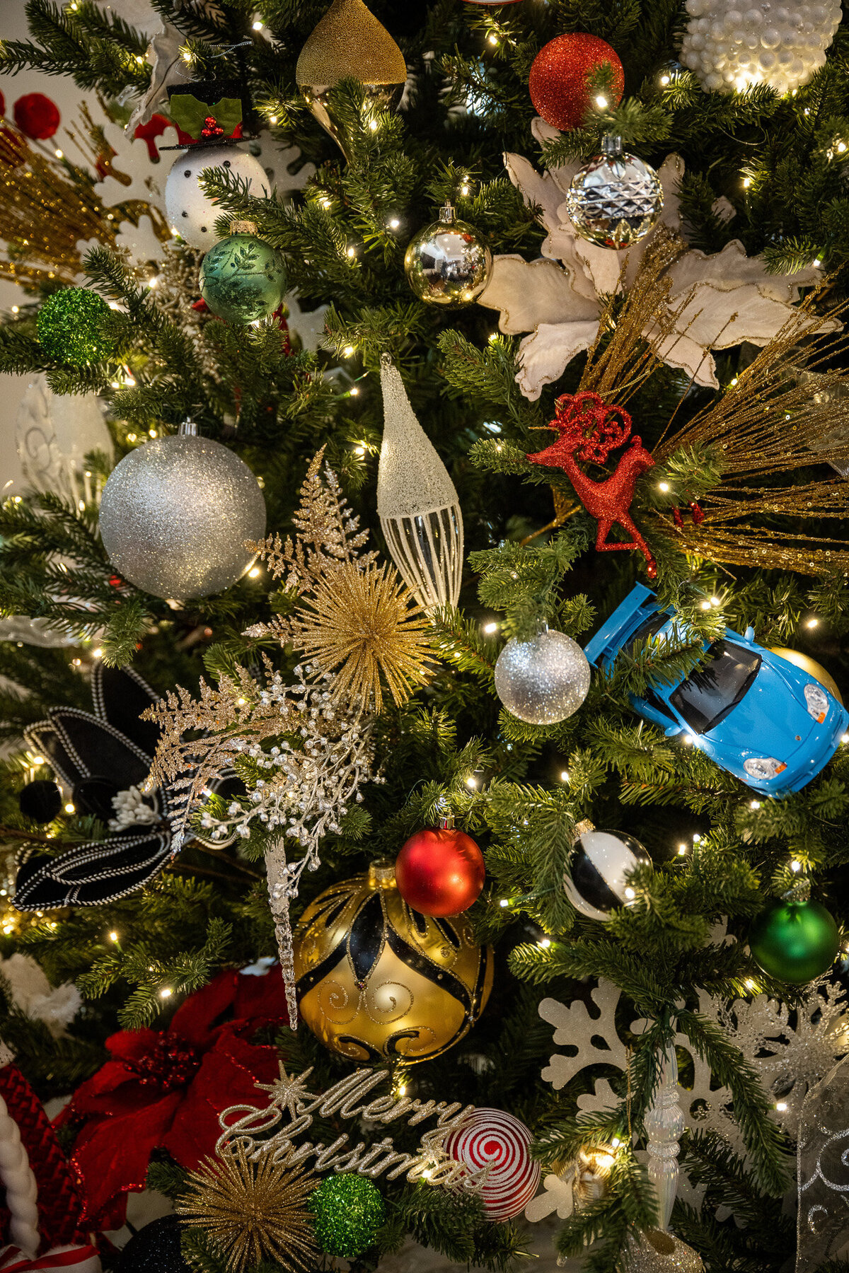 Interiors-by-Bethany-Professional-Christmas-Decor-Colorado-Springs-43