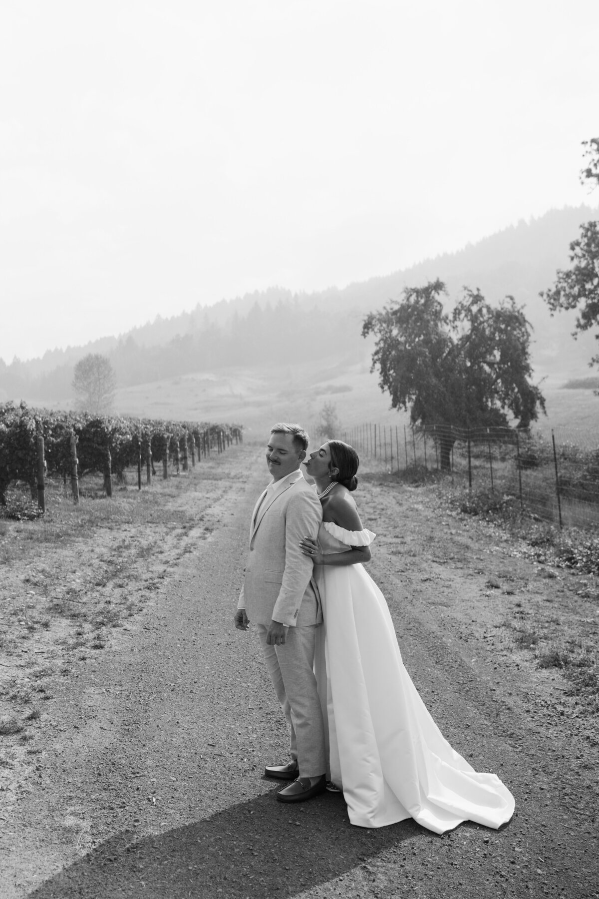 Central-Oregon-Vineyard-Wedding-171