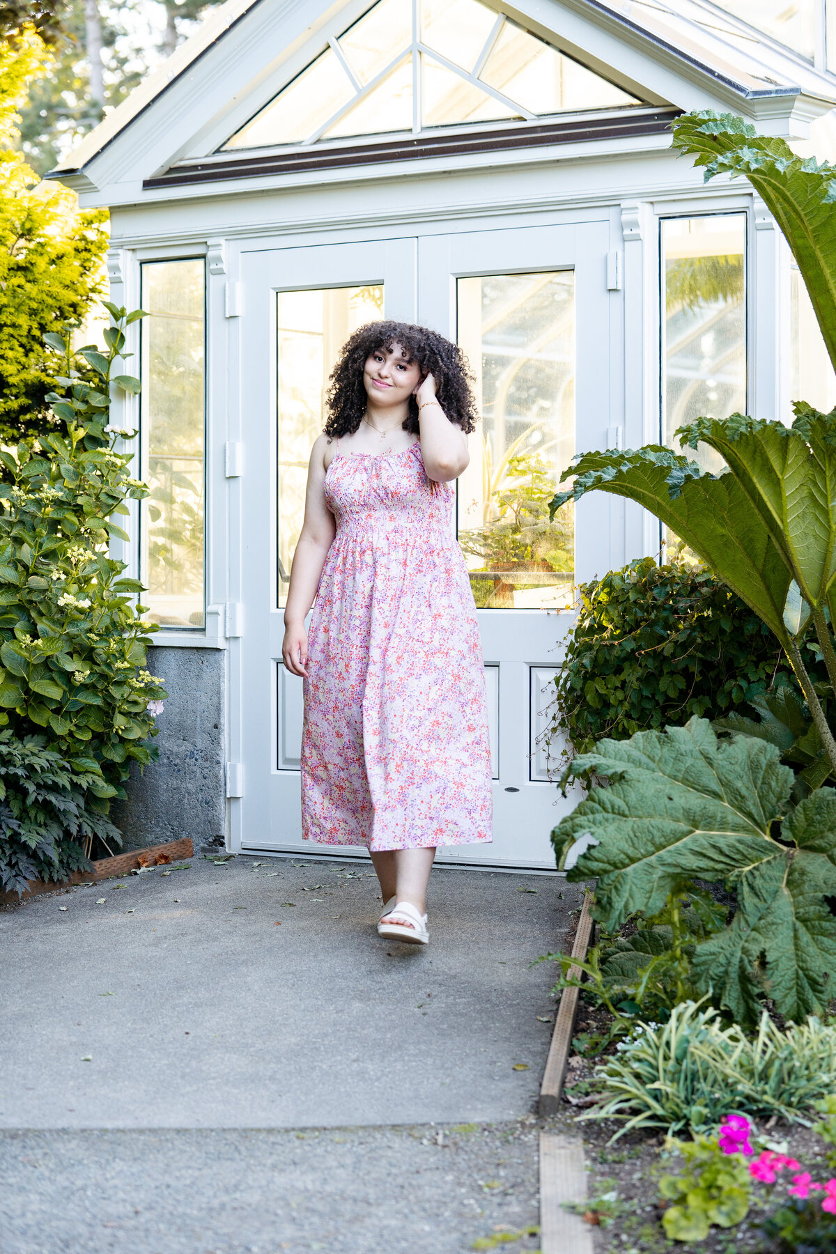 Jordan Gertis Senior Session. Last Forever Images. Lynnwod Senior Photographer. Ashley Kay Smith. Snohomish High School. Volunteer Park. -08110