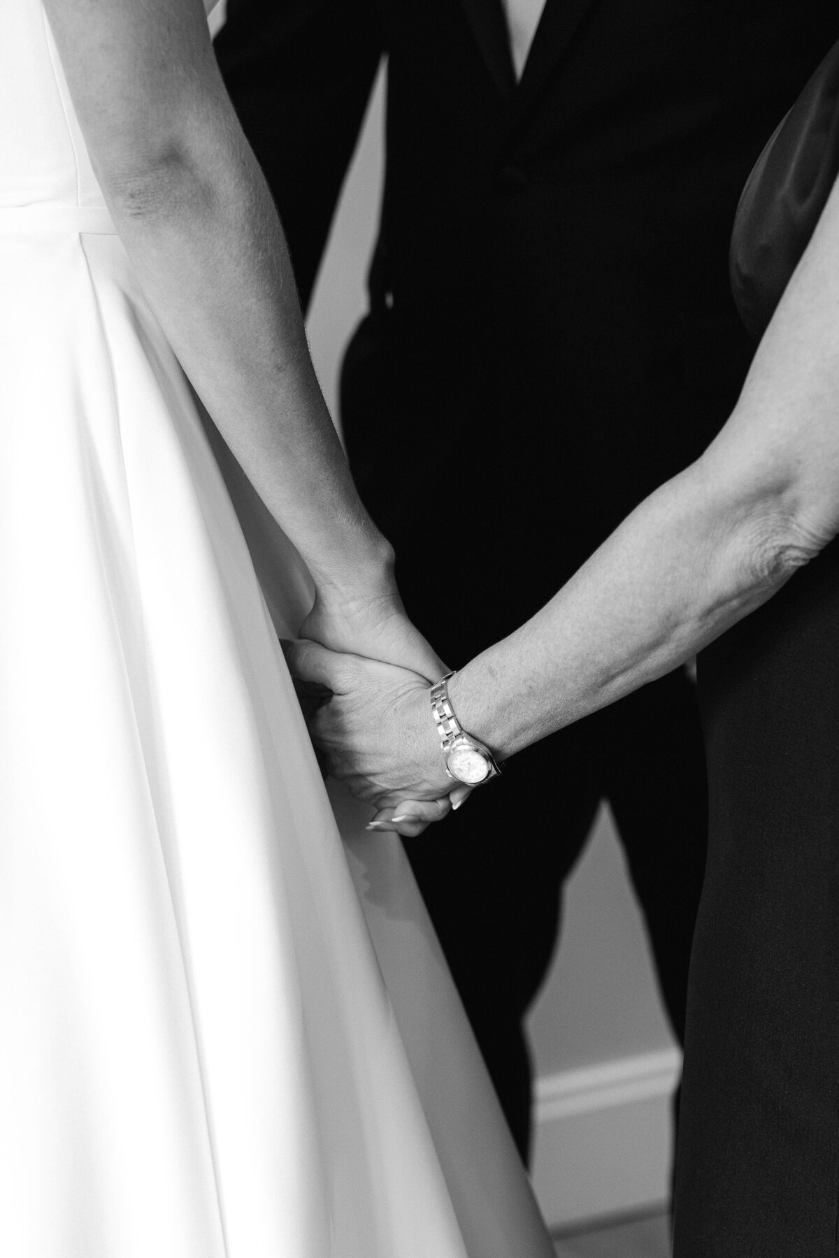 brittany-pannebaker-tampa-florida-destination-wedding-photographer-wedding-chandler-and-cole-tampa-harborside-chapel-141