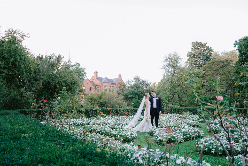 NikkiSanterre_DCLuxuryWeddingPhotographer_GeorgetownWeddingTudorHouse_E&J-55