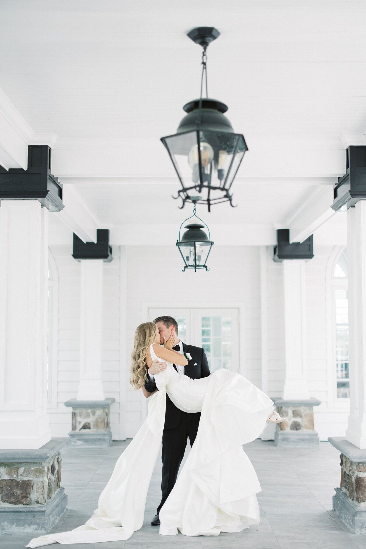 Molly Sue Photography New Jersey + East Coast Wedding Photographer Romantic Imagery Engagement Lifestyle Heirloom Wedding Albums1