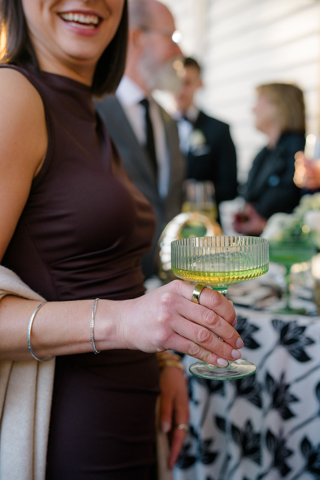 elevated_neutral_tones_governor_thomas_bennett_house_charleston_destination_wedding_photographer_wedding_Kailee_DiMeglio_Photography-1111