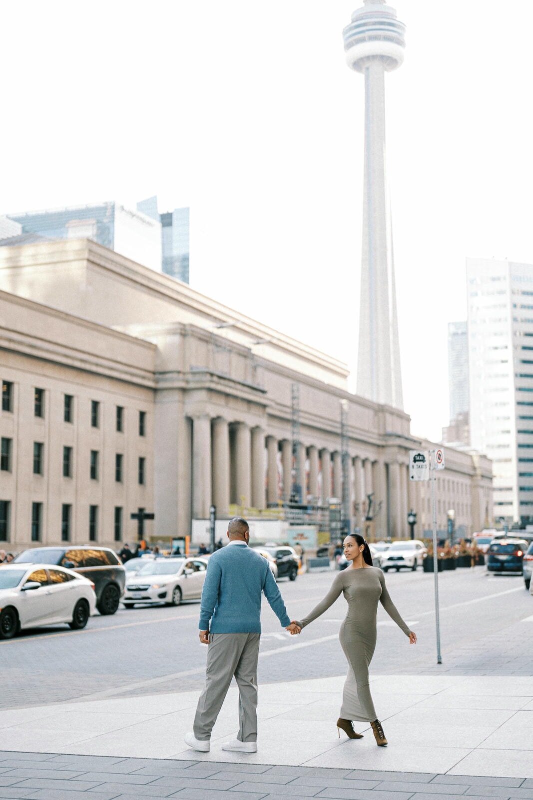E11-Engagement-photo-shoot-in-Downtown-Toronto-Maria-and-DeVon-2025-04-14-2500px-1014