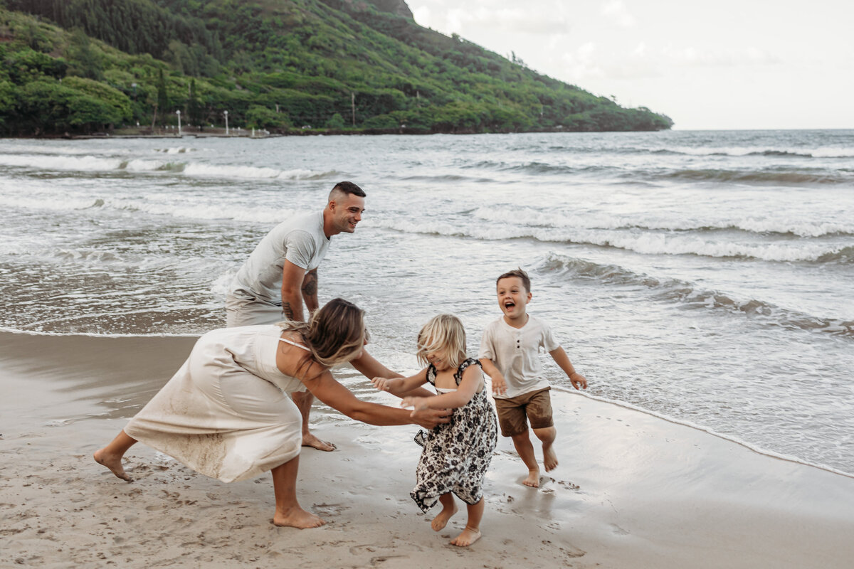 kahana-bay-beach-family-photos-60