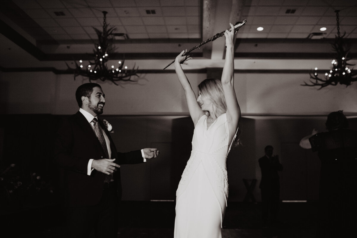 jackson-wyoming-photographer-bride-and-groom-reception-dances