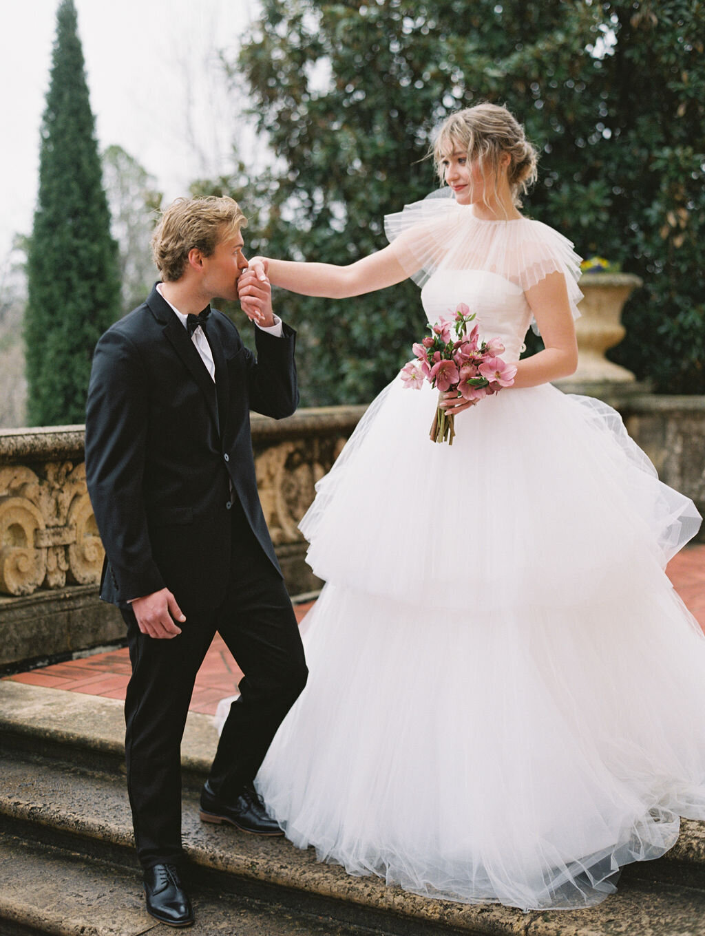 05-philbrook-museum-pink-tented-wedding