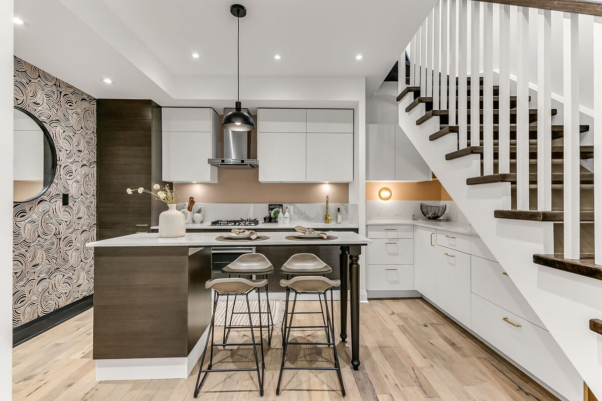 8-web-or-mls-15_001_Kitchen