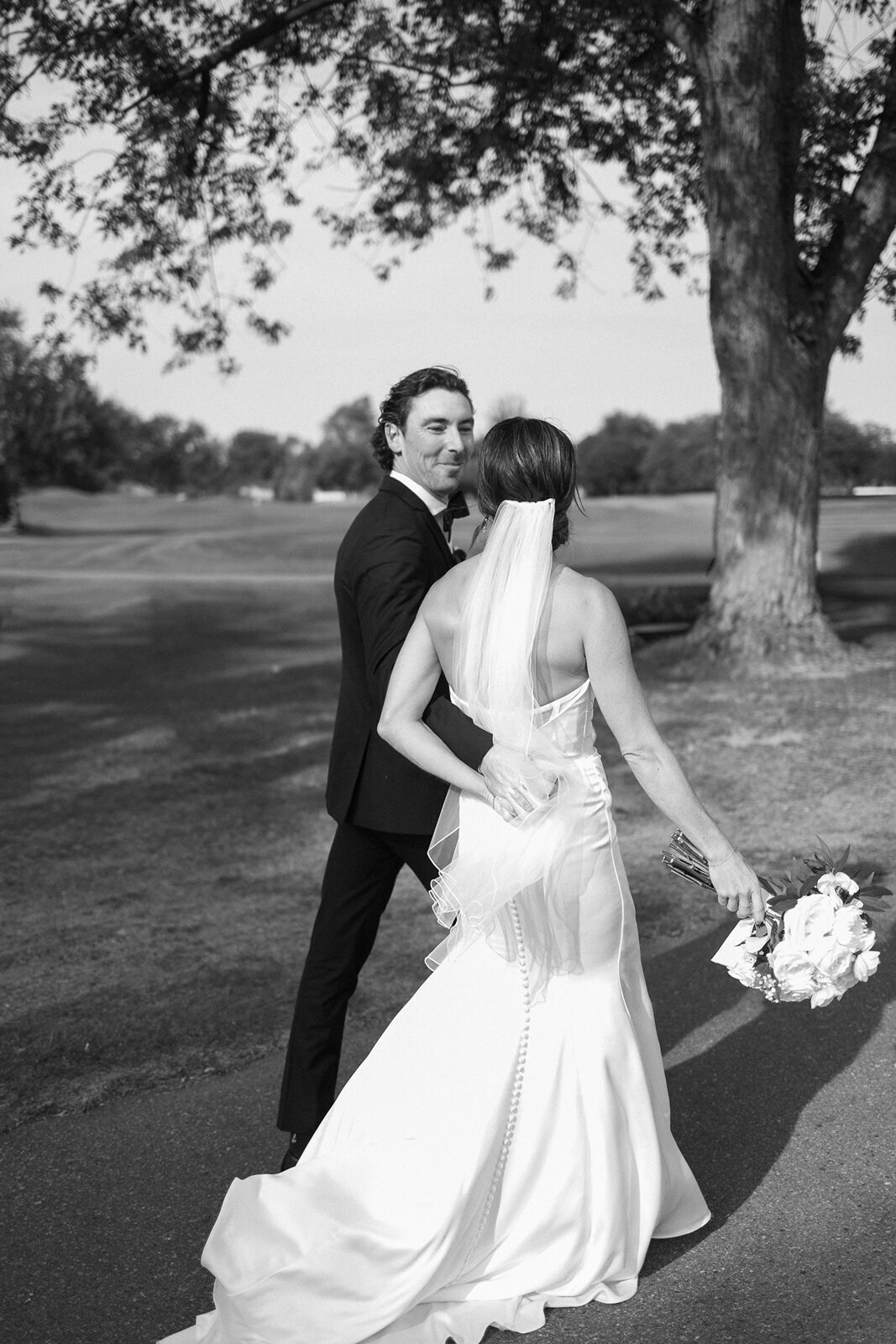 outdoor-wedding-ceremony-linden-michigan-4