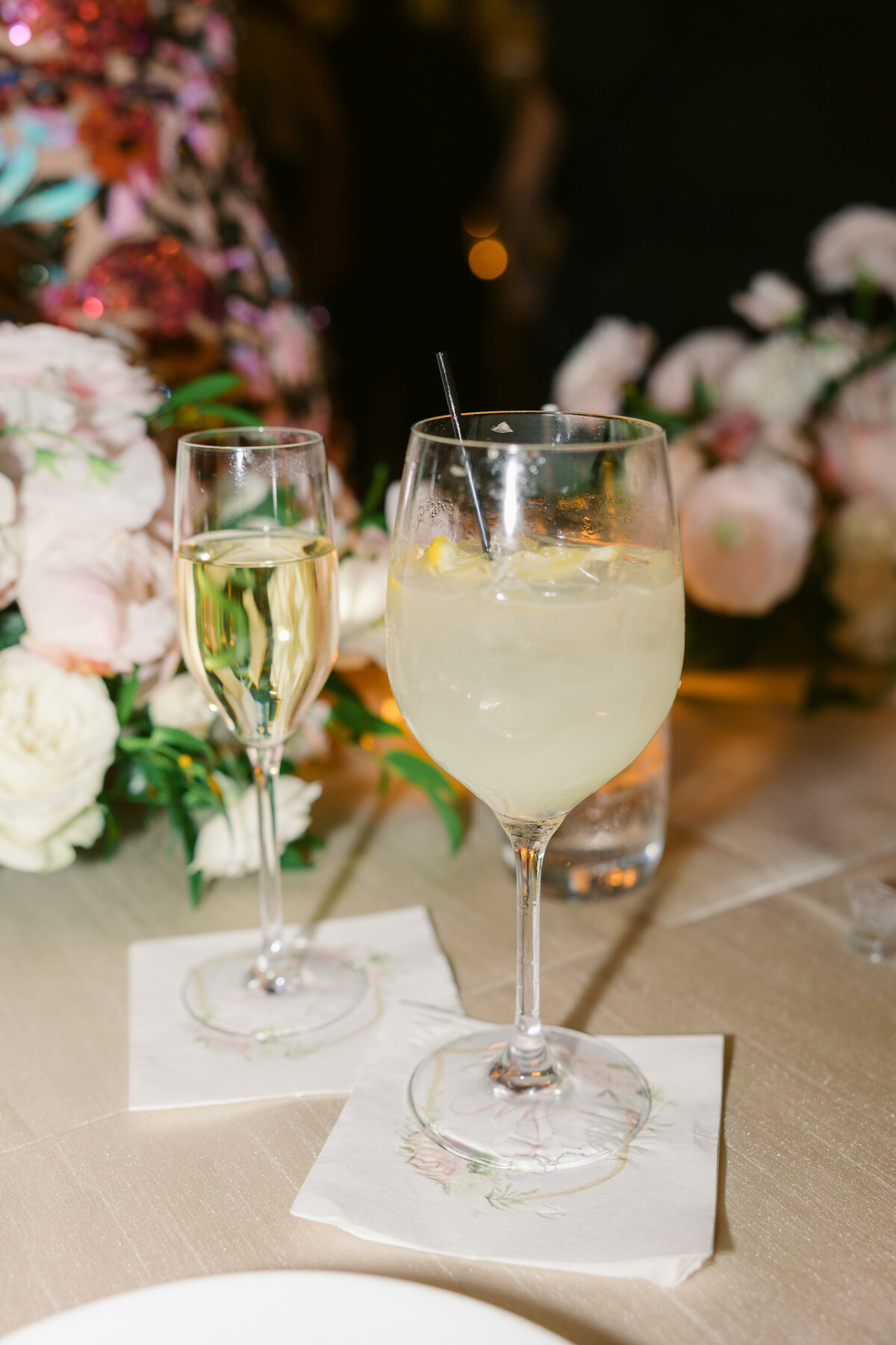wedding-cocktail-napkis-watercolor-crest