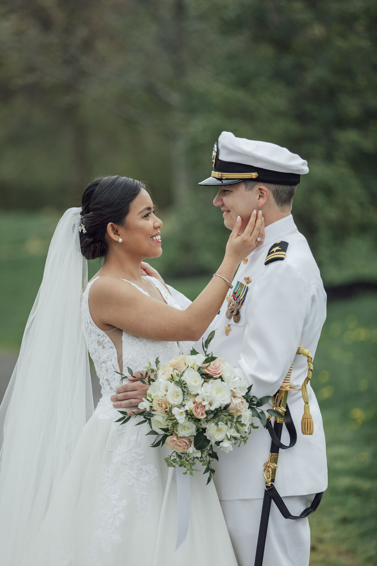 talamore-country-club-summer-wedding-photo-bride-groom-military-uniform-ambler-pennsylvania