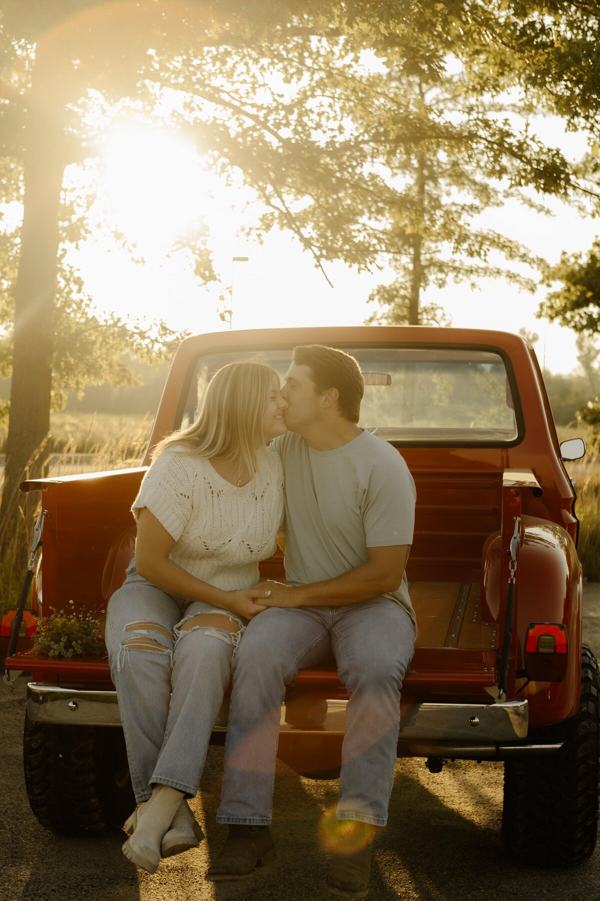 whimsical-wildflower-engagement-14
