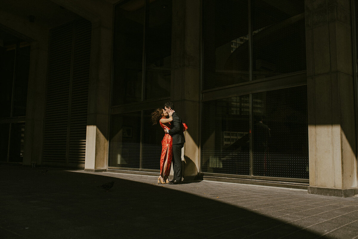 toronto-city-elopement-city-hall-ttc-subway-sugar-beach-fun-romantic-sumer-wedding-2748