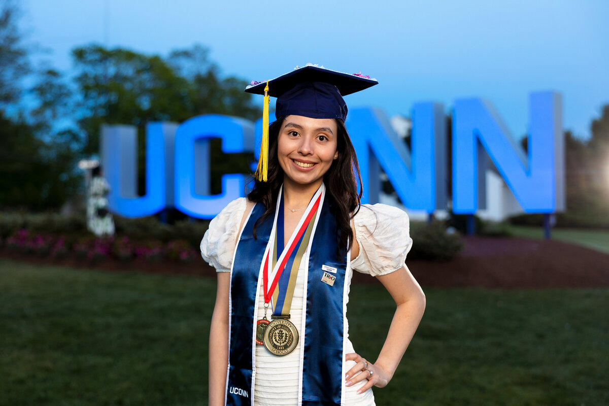 ct-grad-portraits-photographer-37