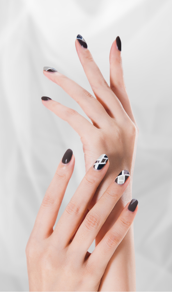 nail